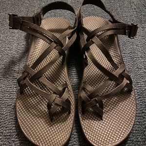 Chaco’s women’s Z/cloud x2 sandal